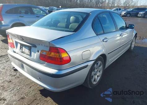 2005 BMW 325Xi z USA, uszkodzony, nr VIN WBAEU33495PN99552